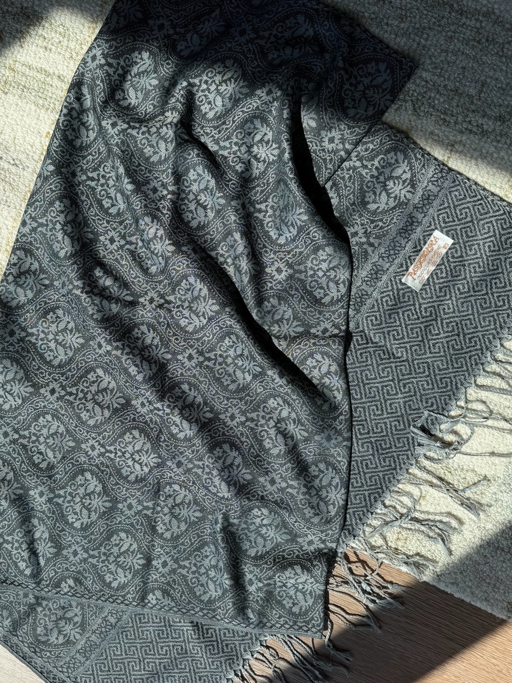 Cashmere scarf